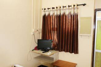 Hotel Manas Lodge, Guhagar 1